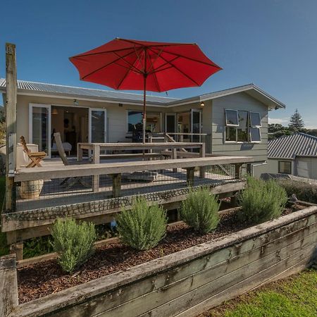 Hahei Kiwi Bach - Hahei Holiday Home エクステリア 写真