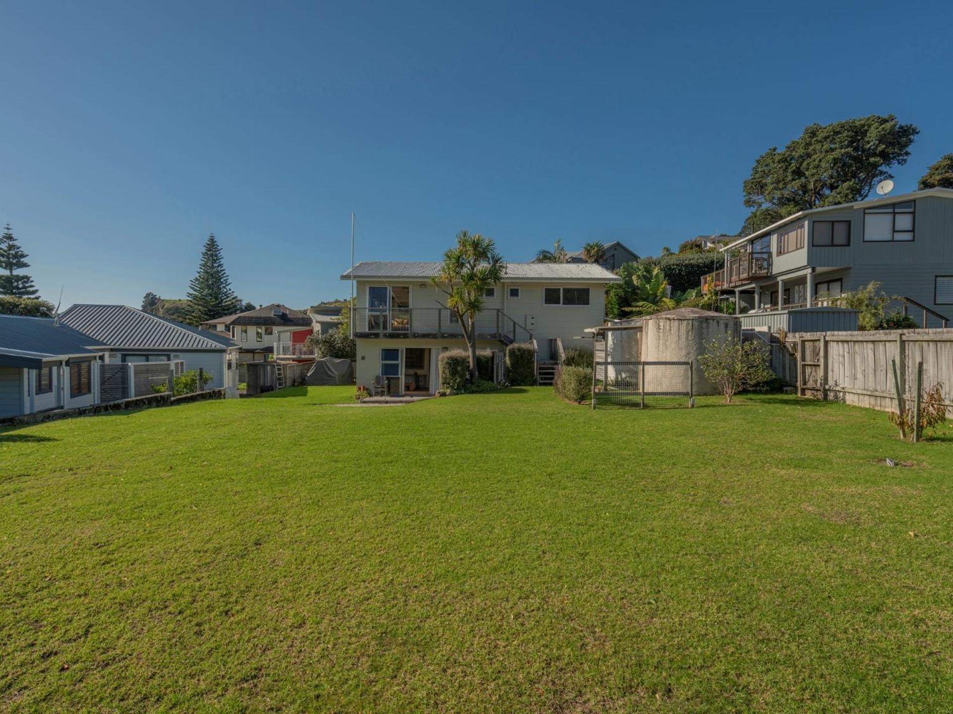 Hahei Kiwi Bach - Hahei Holiday Home エクステリア 写真