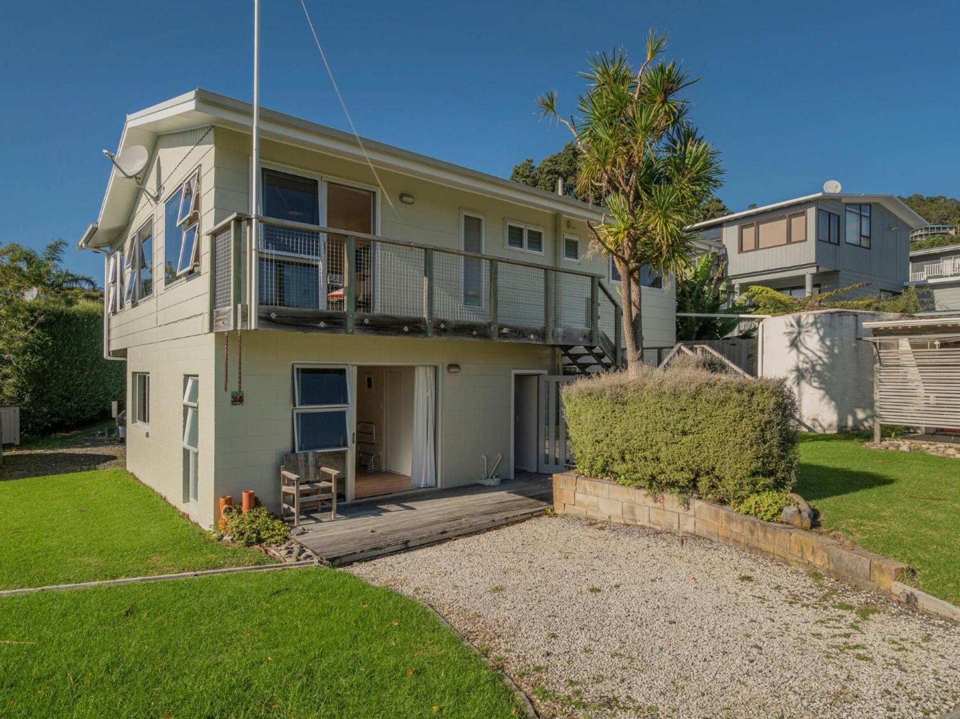 Hahei Kiwi Bach - Hahei Holiday Home エクステリア 写真